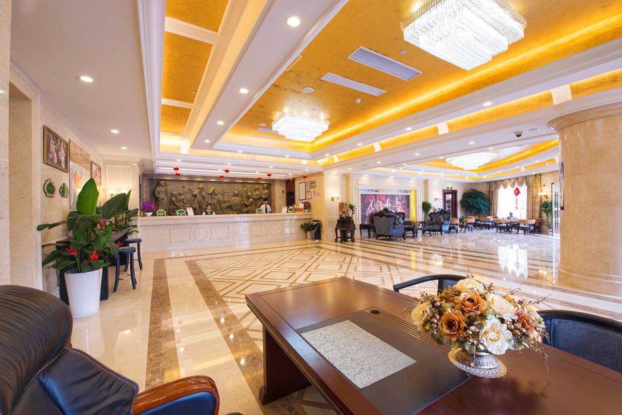 Vienna Hotel Jinshan New City Wanda Plaza Екстер'єр фото