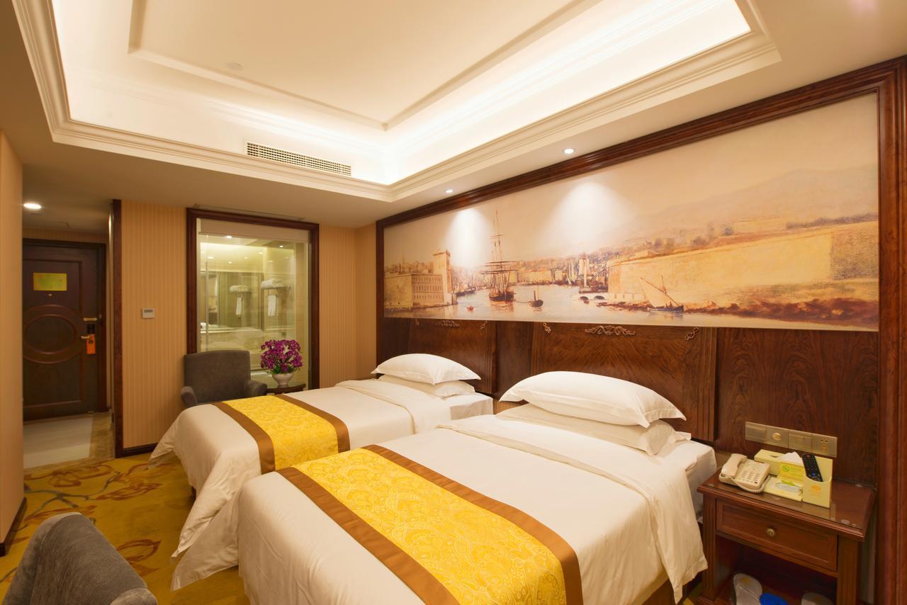 Vienna Hotel Jinshan New City Wanda Plaza Екстер'єр фото