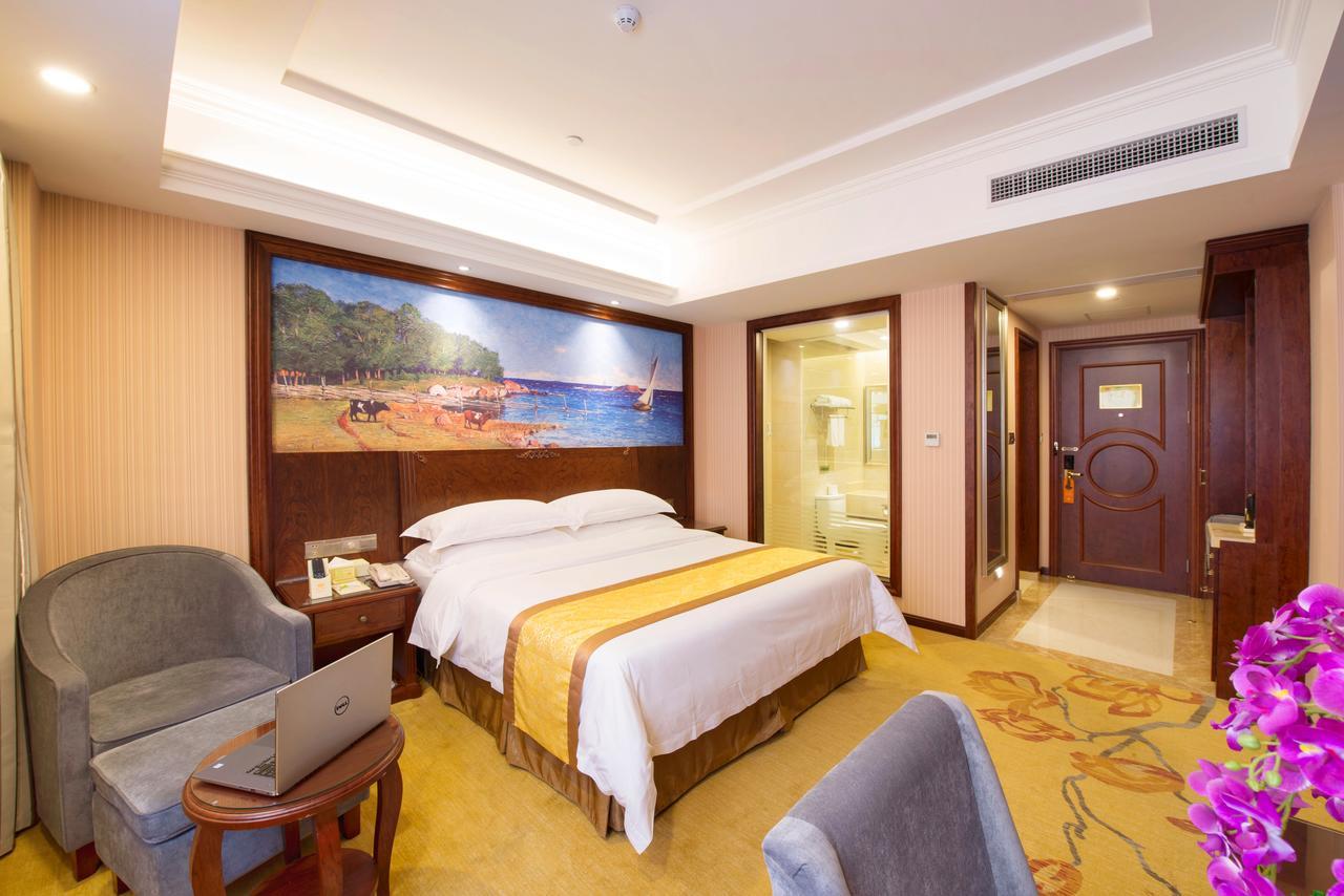 Vienna Hotel Jinshan New City Wanda Plaza Екстер'єр фото