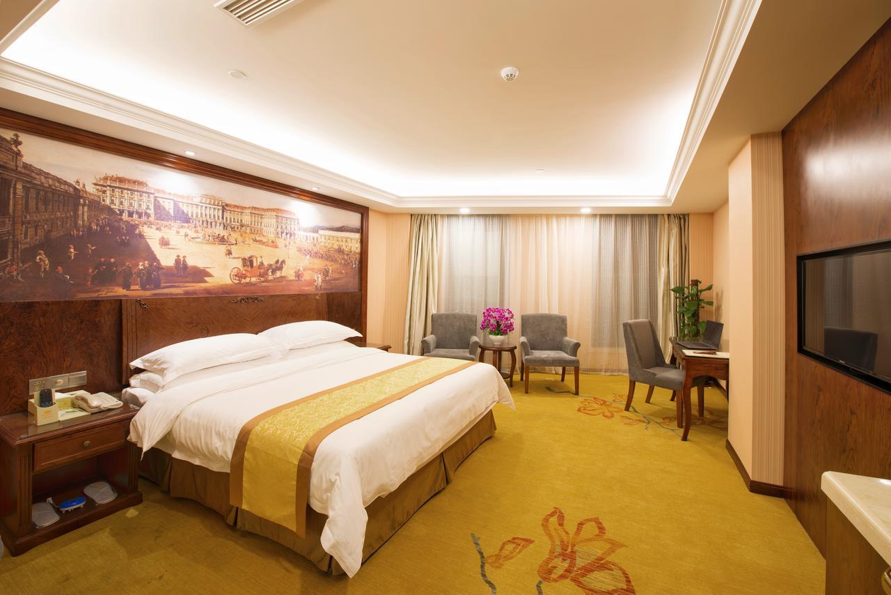 Vienna Hotel Jinshan New City Wanda Plaza Екстер'єр фото