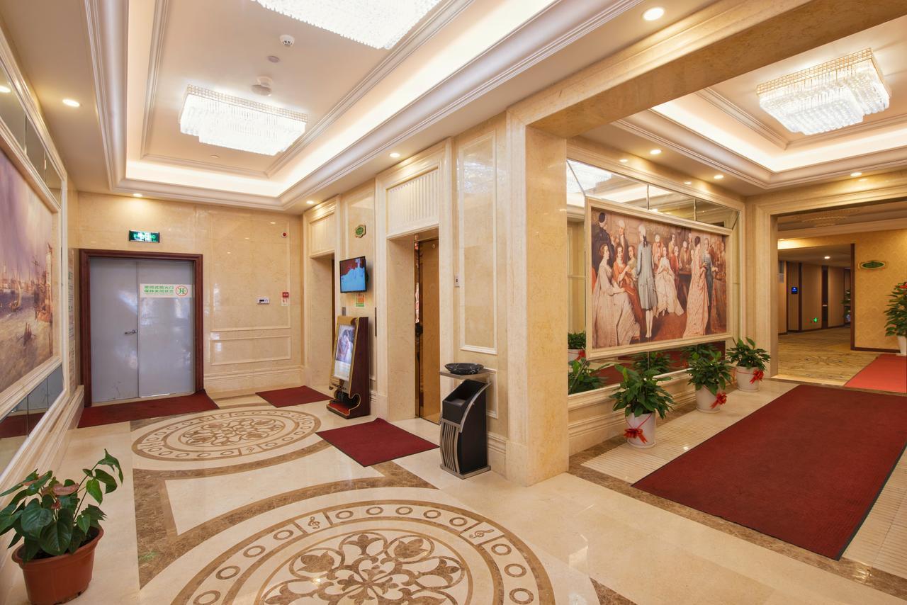 Vienna Hotel Jinshan New City Wanda Plaza Екстер'єр фото