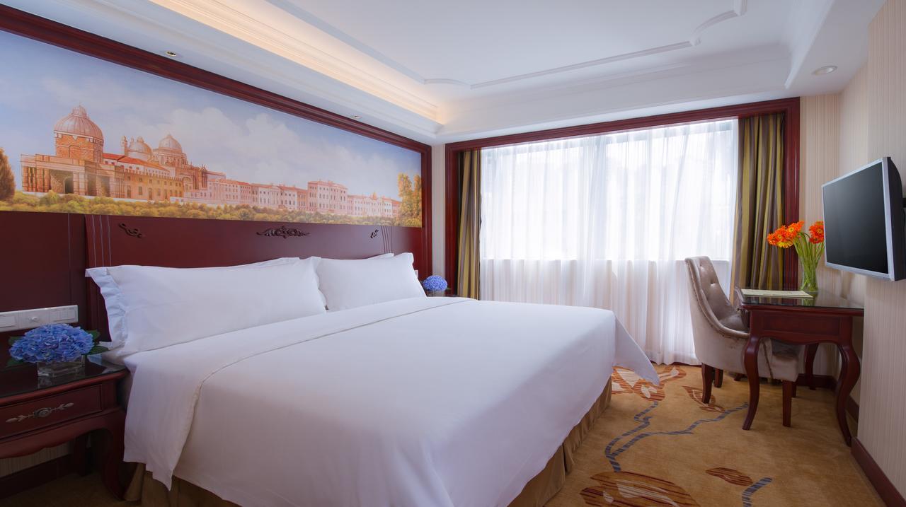 Vienna Hotel Jinshan New City Wanda Plaza Екстер'єр фото