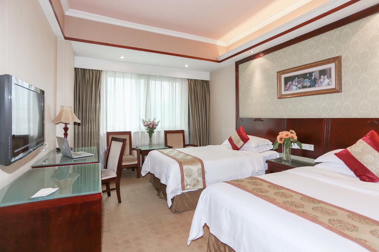 Vienna Hotel Jinshan New City Wanda Plaza Екстер'єр фото